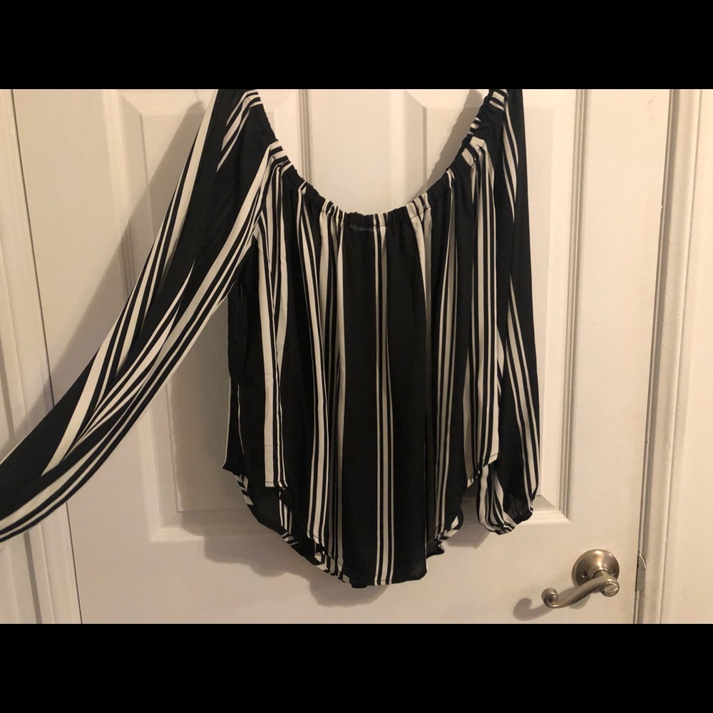 Forever 21 plus Off shoulder stripped top XL